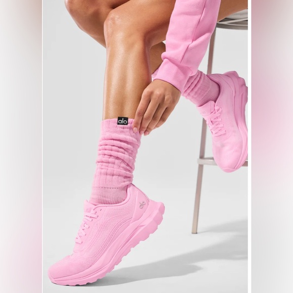 ALO Yoga Vibrant Pink Unisex Scrunch Socks - Picture 1 of 5